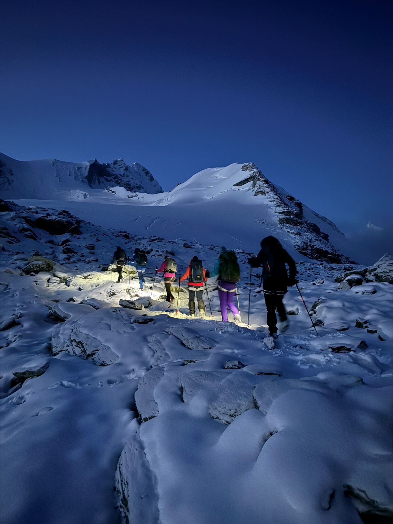Cordée dans la montée du Bishorn